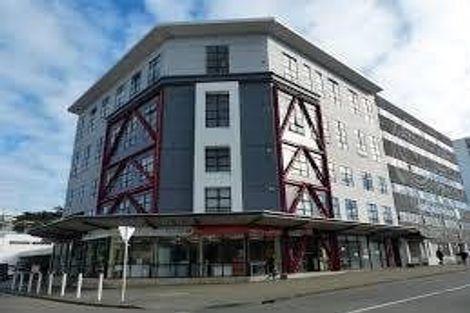 Photo of property in Urbane Apartments, 2/29 Webb Street, Mount Cook, Wellington, 6011