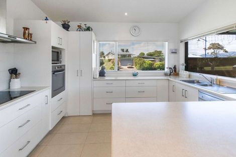 Photo of property in 10 Riverside Place, Katikati, 3129