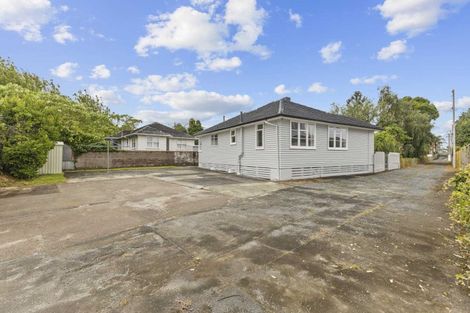 Photo of property in 1/2 Esperanto Road, Papatoetoe, Auckland, 2025