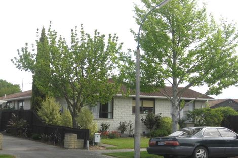 Photo of property in 2/7 Paprika Place, Bishopdale, Christchurch, 8053