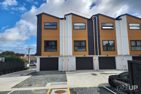 Photo of property in 3/10 Newington Road, Henderson, Auckland, 0612