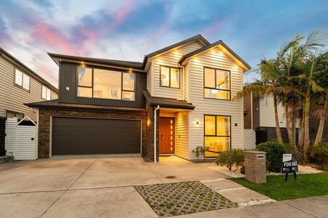 Photo of property in 11 Castlebane Drive, Flat Bush, Auckland, 2019