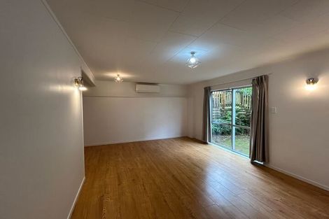Photo of property in 17 Cunliffe Place, Glenfield, Auckland, 0629