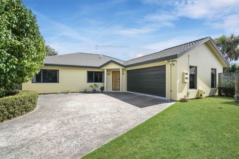 Photo of property in 13 Buckingham Place, Rototuna North, Hamilton, 3210