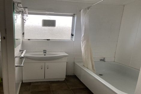 Photo of property in 2d Tralee Place, Hillcrest, Hamilton, 3216