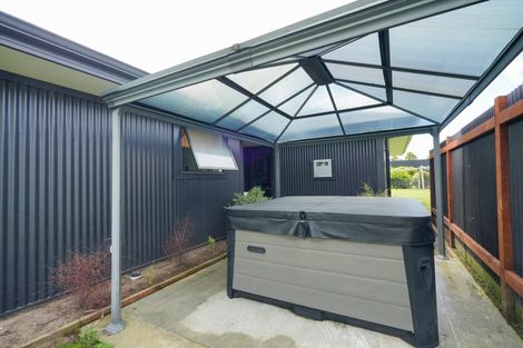 Photo of property in 15 Oreti Road, Otatara, Invercargill, 9879