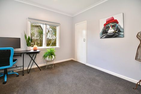 Photo of property in 7 Karaka Street, Helensville, 0800