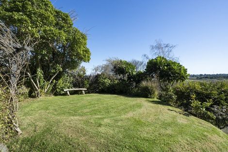 Photo of property in 73 Huia Street, Waikanae, 5036