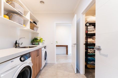 Photo of property in 42 Heathfield Drive, Mosgiel, 9024