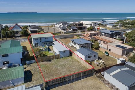 Photo of property in 76 Karewa Parade, Papamoa Beach, Papamoa, 3118