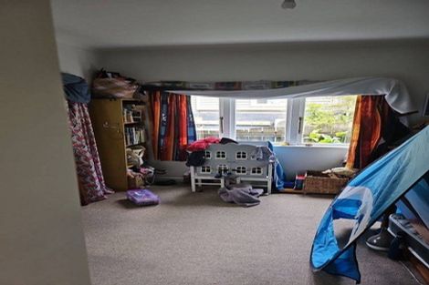 Photo of property in 56 Sylvan Valley Avenue, Titirangi, Auckland, 0604