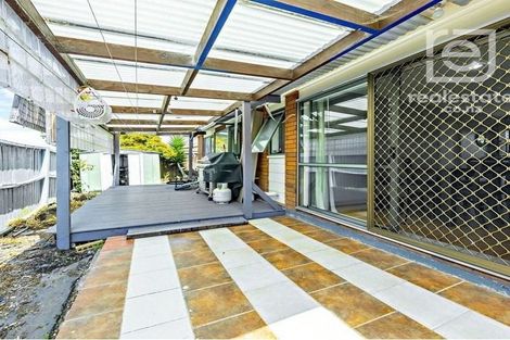 Photo of property in 4 Bernina Place, Weymouth, Auckland, 2103