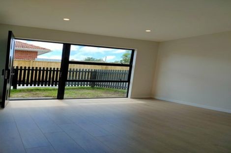 Photo of property in 5/21 Humphrey Kemp Avenue, Henderson, Auckland, 0612