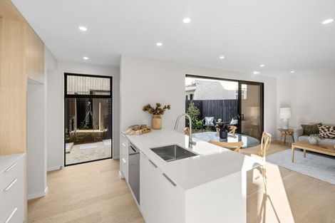 Photo of property in 5/9 Innes Road, St Albans, Christchurch, 8052