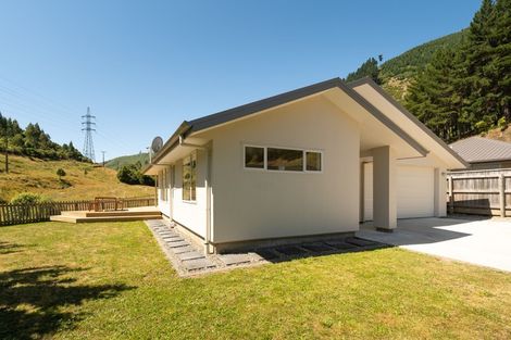 Photo of property in 412 Brook Street, The Brook, Nelson, 7010