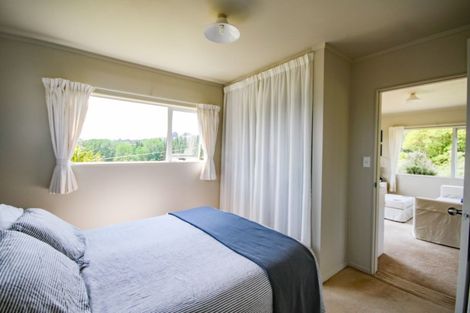 Photo of property in 6 Skelton Crescent, Paparoa, 0571