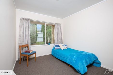 Photo of property in 11 Rosemead Place, Randwick Park, Auckland, 2105