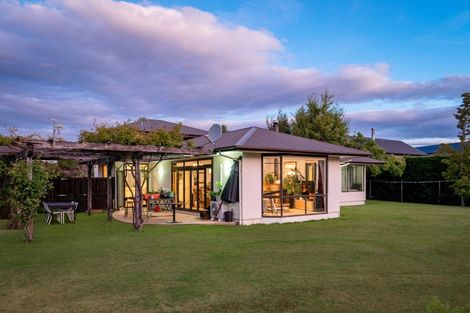 Photo of property in 3 Briar Bank Drive, Wanaka, 9305