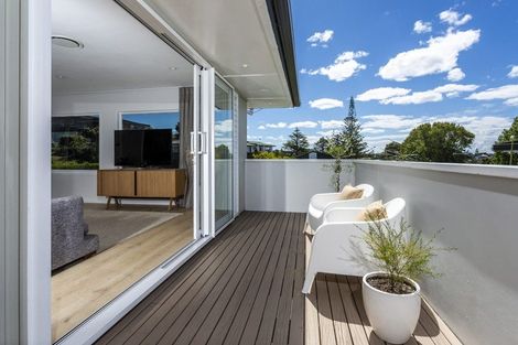 Photo of property in 13 Hume Drive, Hillcrest, Auckland, 0627