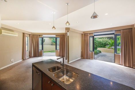 Photo of property in 5 The Oaks, Awapuni, Palmerston North, 4412