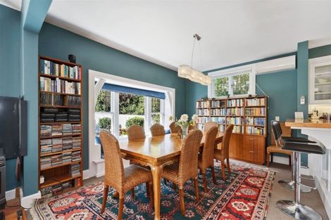 Photo of property in 56 Dyers Pass Road, Cashmere, Christchurch, 8022