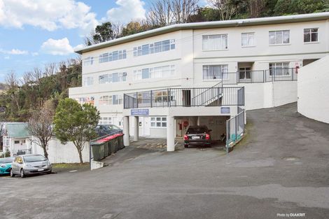 Photo of property in Parkland Flats, 6/51 Adams Terrace, Kelburn, Wellington, 6021