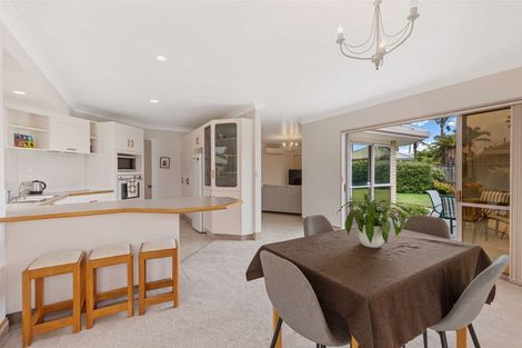 Photo of property in 24 Santa Monica Drive, Papamoa Beach, Papamoa, 3118