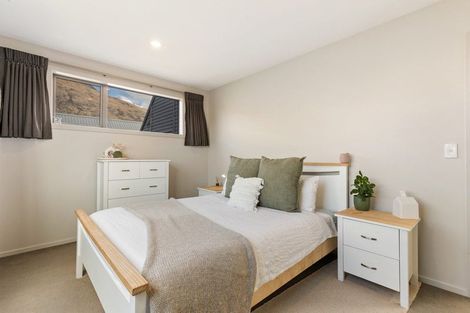 Photo of property in 5 Onslow Road, Lake Hayes, Queenstown, 9304