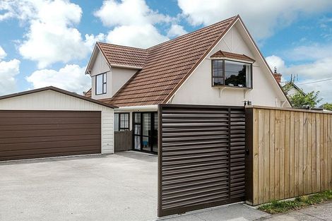 Photo of property in 220 Frankley Road, Frankleigh Park, New Plymouth, 4310