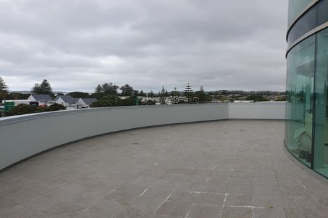 Photo of property in 401/11 Tamariki Avenue, Kelston, Auckland, 0602