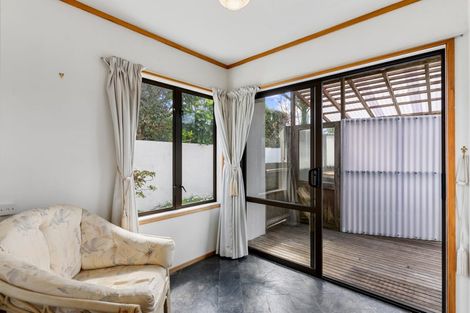 Photo of property in 1/24 Ocean View Road, Milford, Auckland, 0620