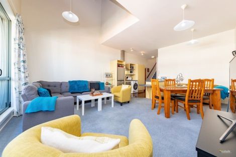 Photo of property in Metro Apartments, 5/220 Thorndon Quay, Pipitea, Wellington, 6011