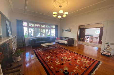 Photo of property in 327 The Terrace, Te Aro, Wellington, 6011