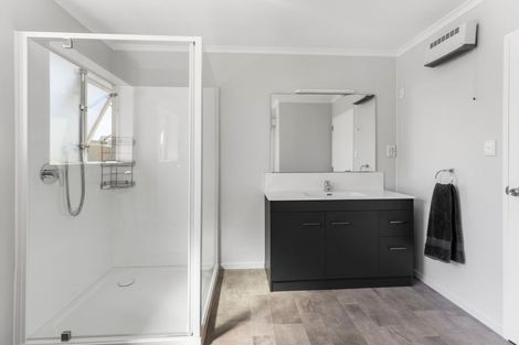 Photo of property in 150 Royal Park Drive, Parklands, Christchurch, 8083