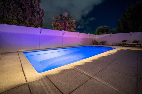 Photo of property in 31 Squirrel Lane, Browns Bay, Auckland, 0630