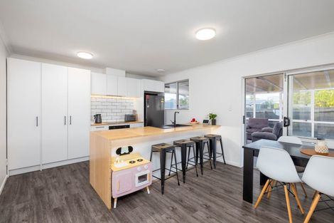 Photo of property in 2/9 Bonar Place, Woolston, Christchurch, 8062