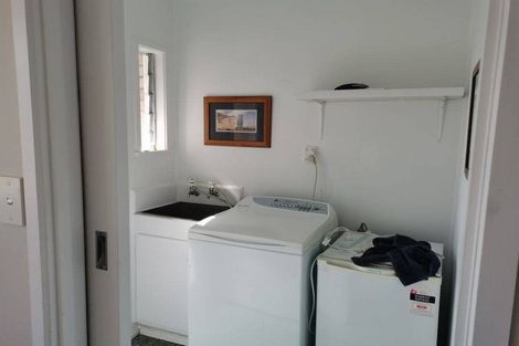 Photo of property in 1/21 Thornton Road, Milford, Auckland, 0620