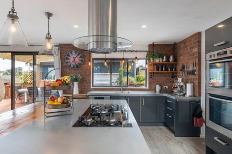 Photo of property in 14a Downes Street, Titahi Bay, Porirua, 5022