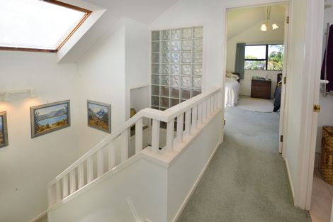 Photo of property in 48 Maygrove Drive, Orewa, 0931