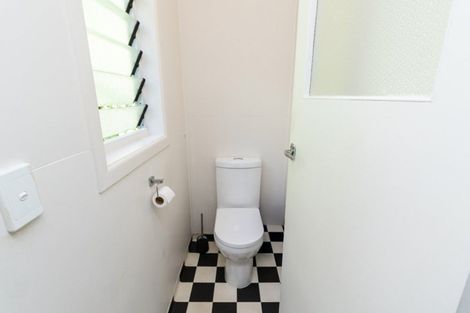 Photo of property in 11 Waiapu Road, Kelburn, Wellington, 6012