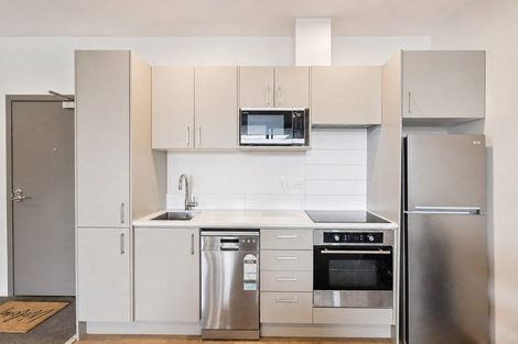Photo of property in Wyndham Gardens Apartments, 30 Red Oaks Drive, Frankton, Queenstown, 9300