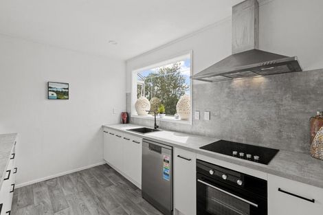 Photo of property in 9 Meads Place, Bulls, 4818