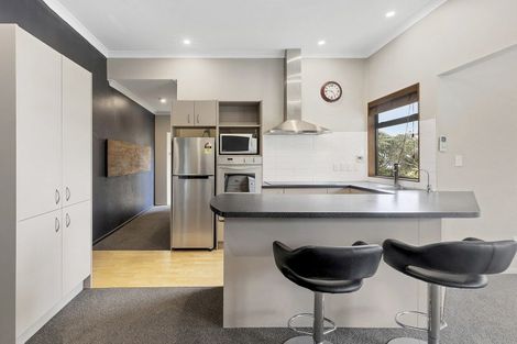 Photo of property in 40 Seatoun Heights Road, Seatoun, Wellington, 6022