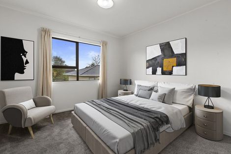 Photo of property in 2/15 Sevilla Place, Unsworth Heights, Auckland, 0632