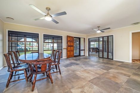 Photo of property in 73 Fergusson Street, Woodville, 4920
