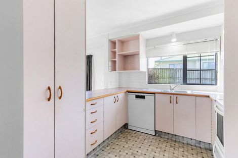 Photo of property in 32 Tawa Street, Hilltop, Taupo, 3330