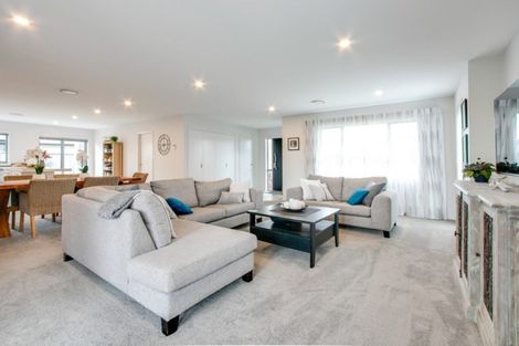 Photo of property in 22 Rakaia Way, Poraiti, Napier, 4112