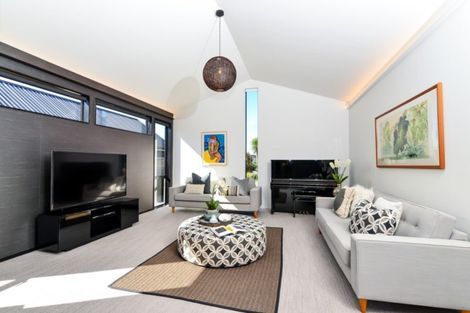 Photo of property in 11 The Rocks, Flagstaff, Hamilton, 3210