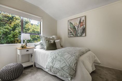 Photo of property in 5/40 Radiata Lane, Chatswood, Auckland, 0626