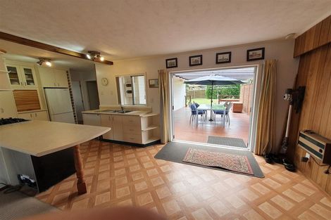 Photo of property in 78 Archmillen Avenue, Pakuranga Heights, Auckland, 2010